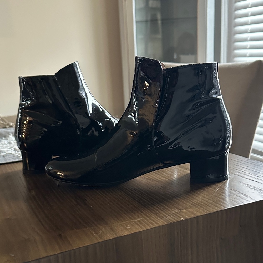 Robert Clergerie Glossy Black Ankle Booties